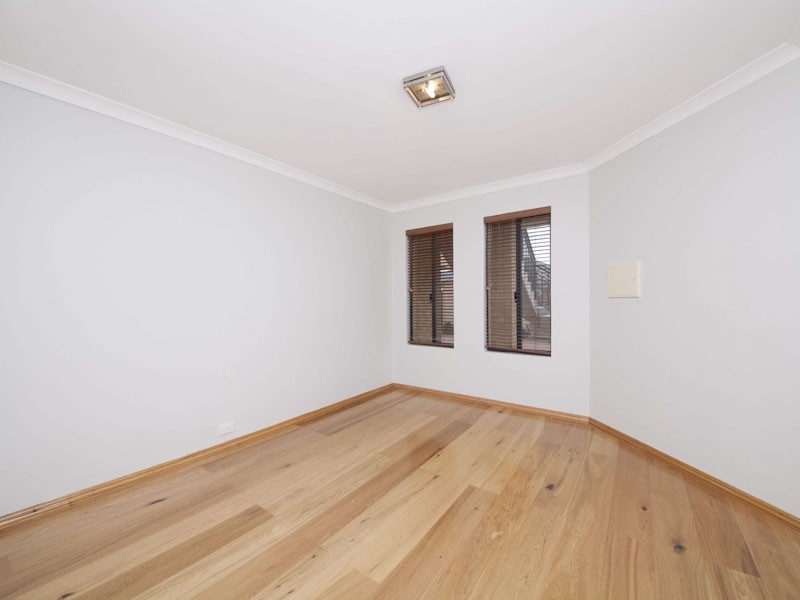 6/89 Forrest Road, Hamilton Hill WA 6163