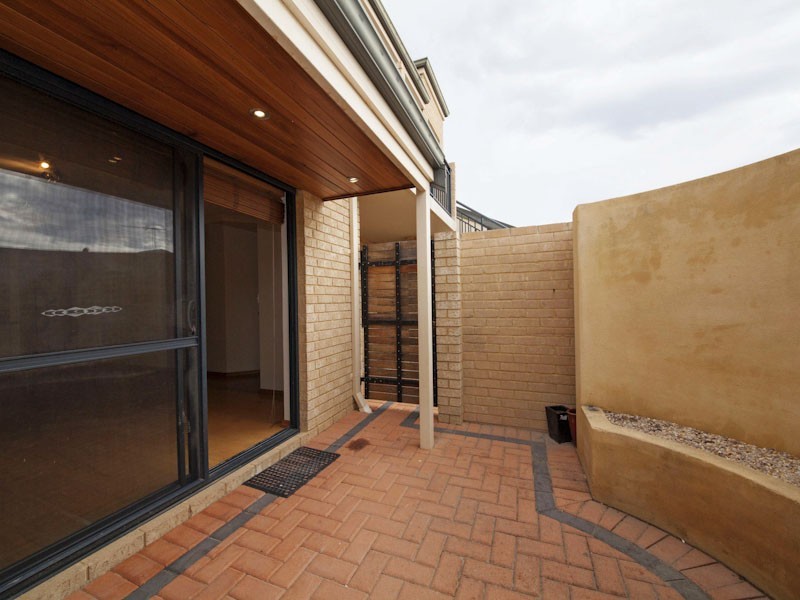 6/89 Forrest Road, Hamilton Hill WA 6163