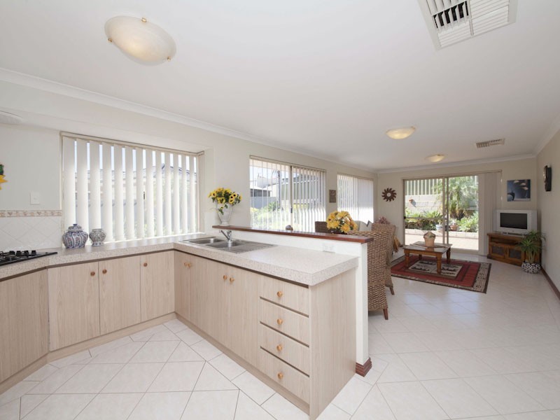 11 Milos Loop, Spearwood WA 6163