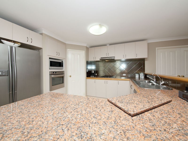 19 Husk Parade, Coogee WA 6166