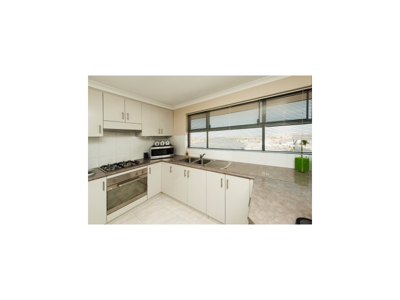 34 Panarea Crescent, Yangebup WA 6164