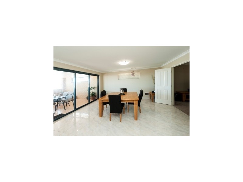 34 Panarea Crescent, Yangebup WA 6164