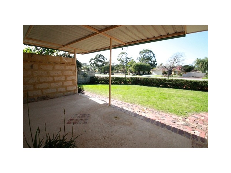 69 Redmond Road, Hamilton Hill WA 6163