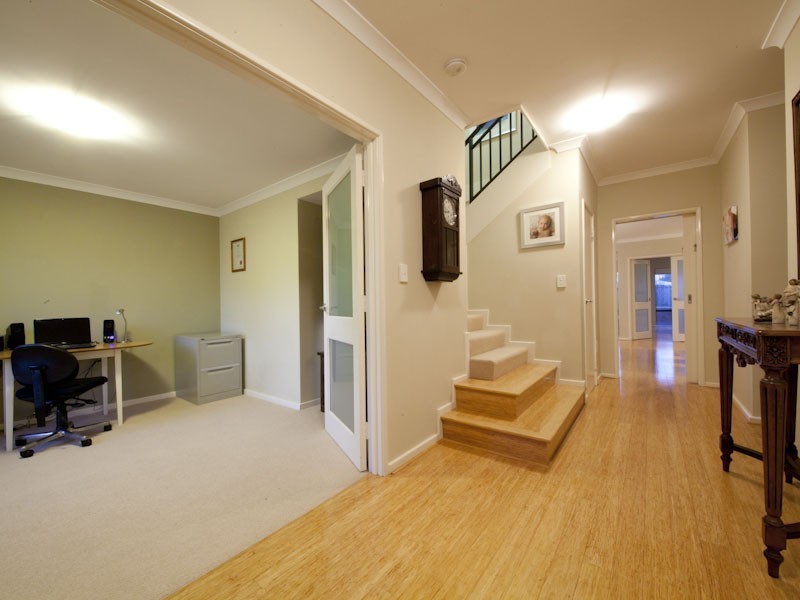 23 Hamelin Drive, Munster WA 6166