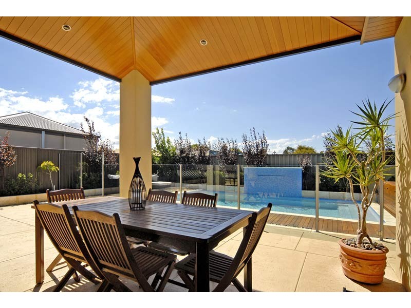 23 Hamelin Drive, Munster WA 6166