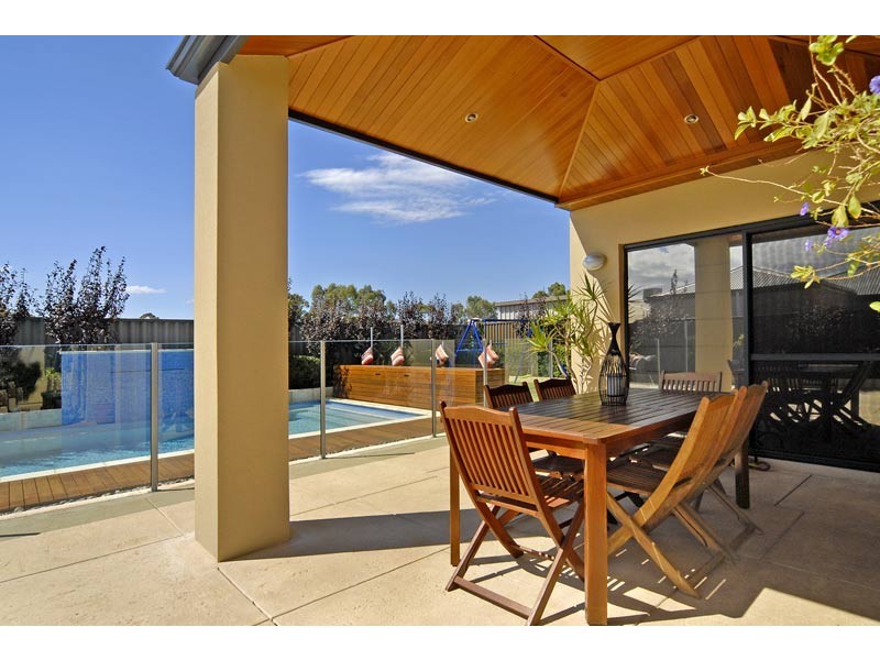 23 Hamelin Drive, Munster WA 6166