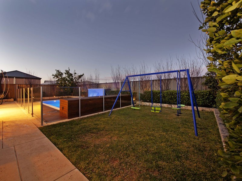 23 Hamelin Drive, Munster WA 6166