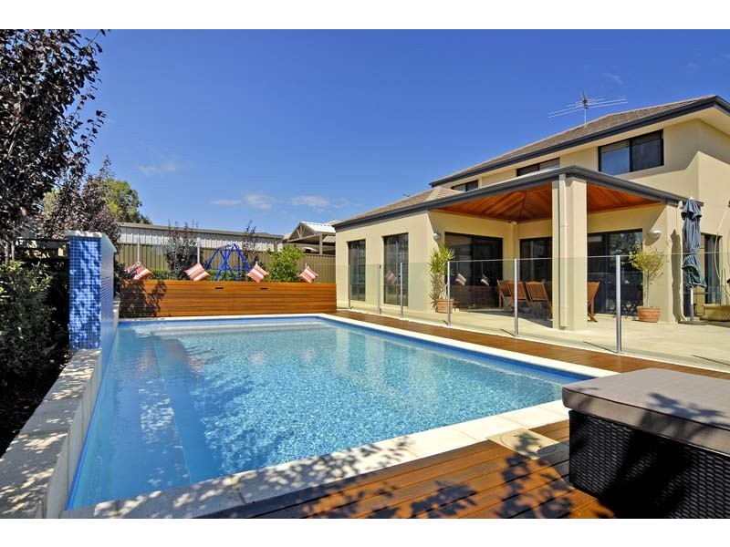 23 Hamelin Drive, Munster WA 6166