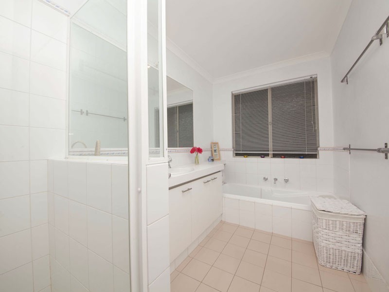 6 Palma Place, Coogee WA 6166
