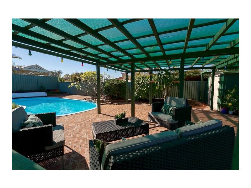16 Gilbertson Road, Kardinya WA 6163