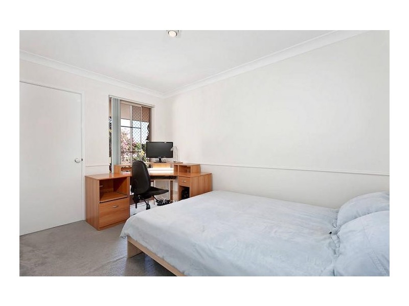 16 Gilbertson Road, Kardinya WA 6163
