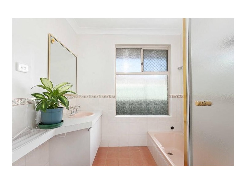 16 Gilbertson Road, Kardinya WA 6163