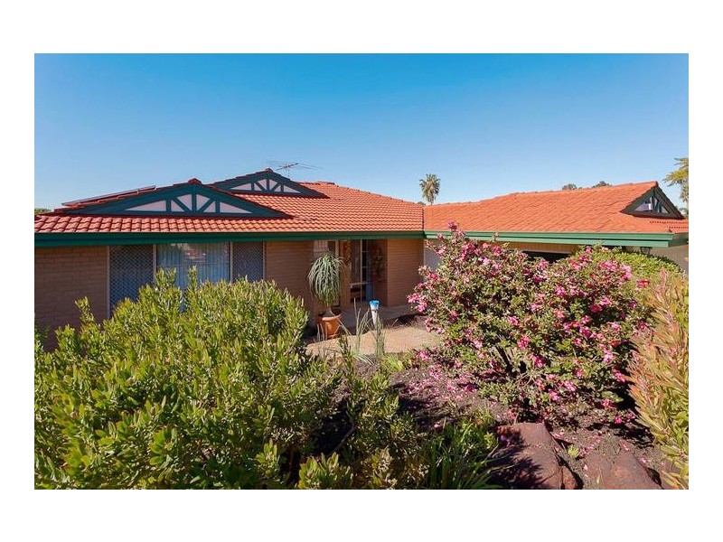 16 Gilbertson Road, Kardinya WA 6163