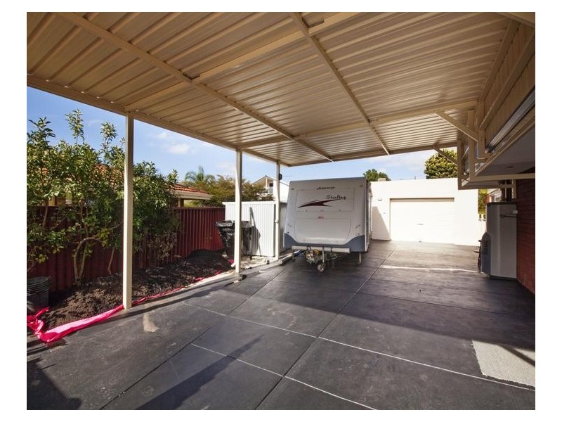 8 Mears Place, Spearwood WA 6163