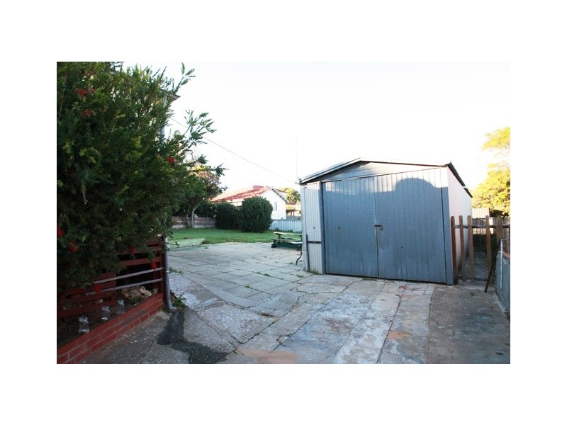 5 King Street, Coogee WA 6166