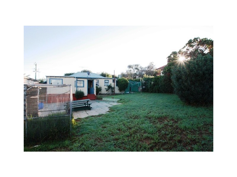 5 King Street, Coogee WA 6166