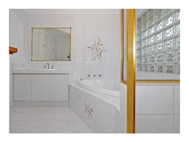 2 Korel Place, Coogee WA 6166