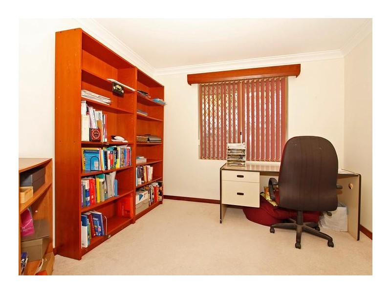 2 Korel Place, Coogee WA 6166