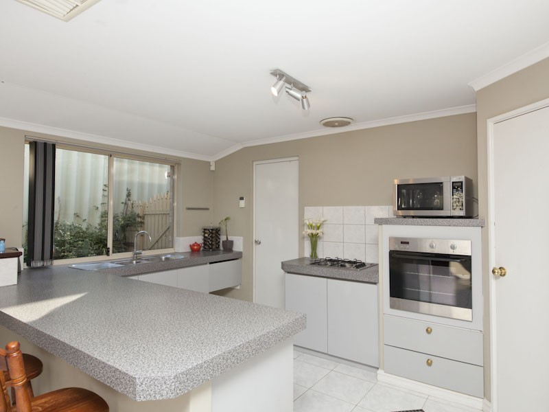 9 Nasturtium Gardens, Beeliar WA 6164