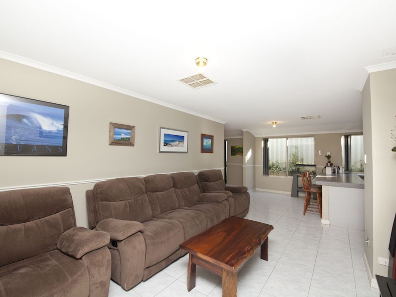 9 Nasturtium Gardens, Beeliar WA 6164