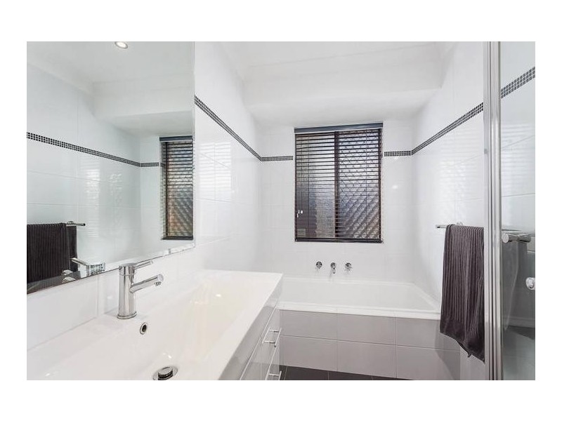 26 Beckett Close, Munster WA 6166