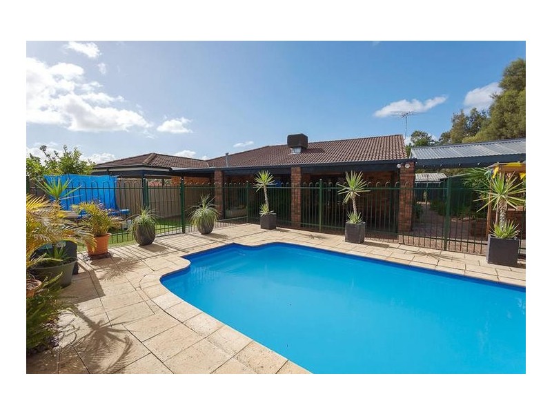 26 Beckett Close, Munster WA 6166