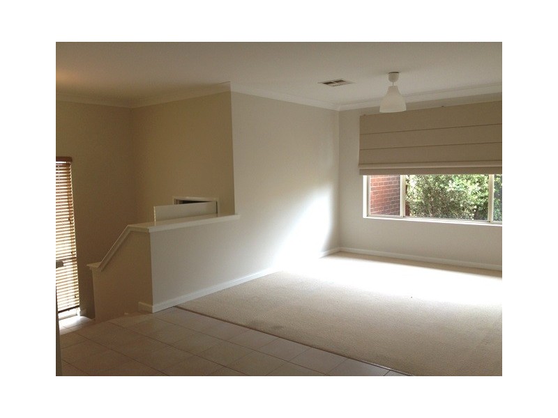 7A Colpoys Place, Coogee WA 6166