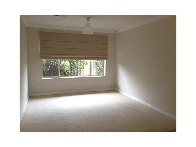 7A Colpoys Place, Coogee WA 6166