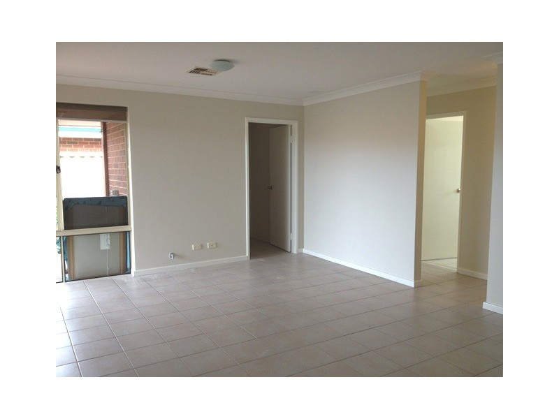 7A Colpoys Place, Coogee WA 6166