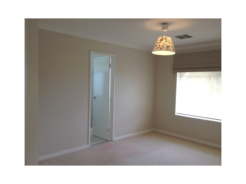 7A Colpoys Place, Coogee WA 6166