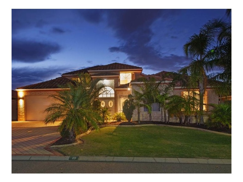 13 Turtle Point Cove, Jandakot WA 6164
