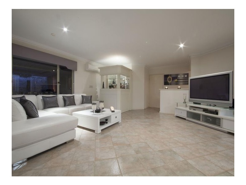 13 Turtle Point Cove, Jandakot WA 6164