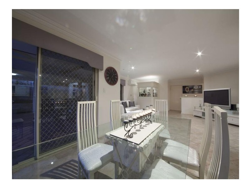 13 Turtle Point Cove, Jandakot WA 6164