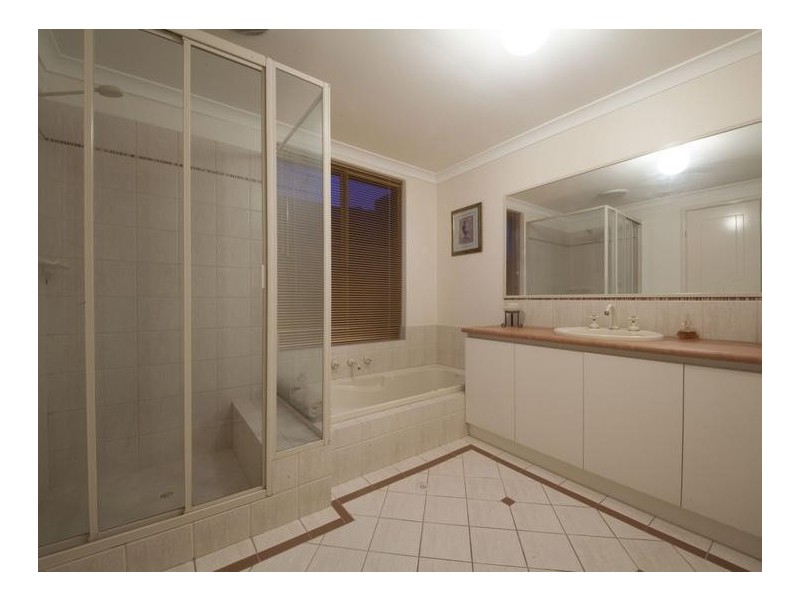 13 Turtle Point Cove, Jandakot WA 6164