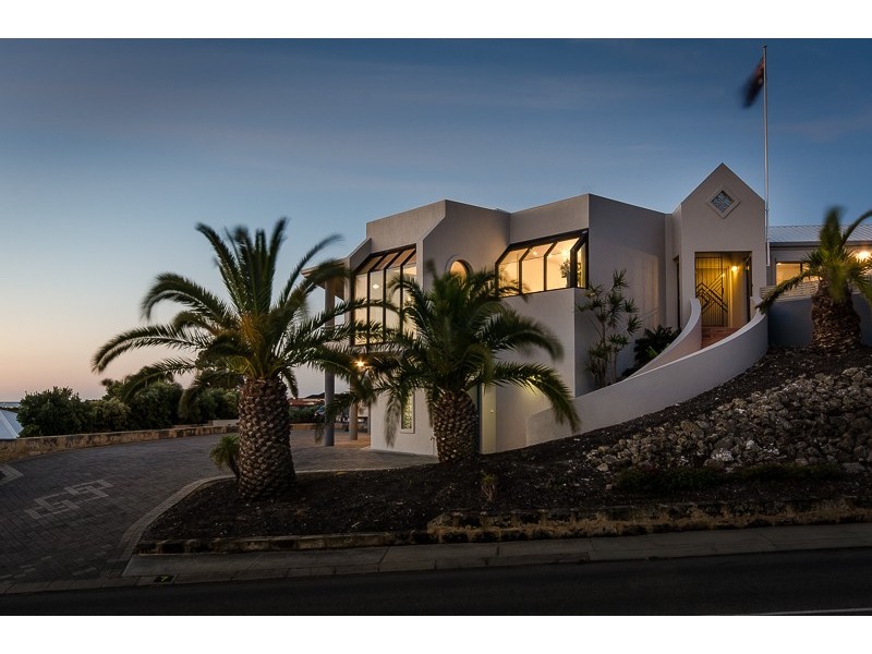 7 Mayor Road, Coogee WA 6166