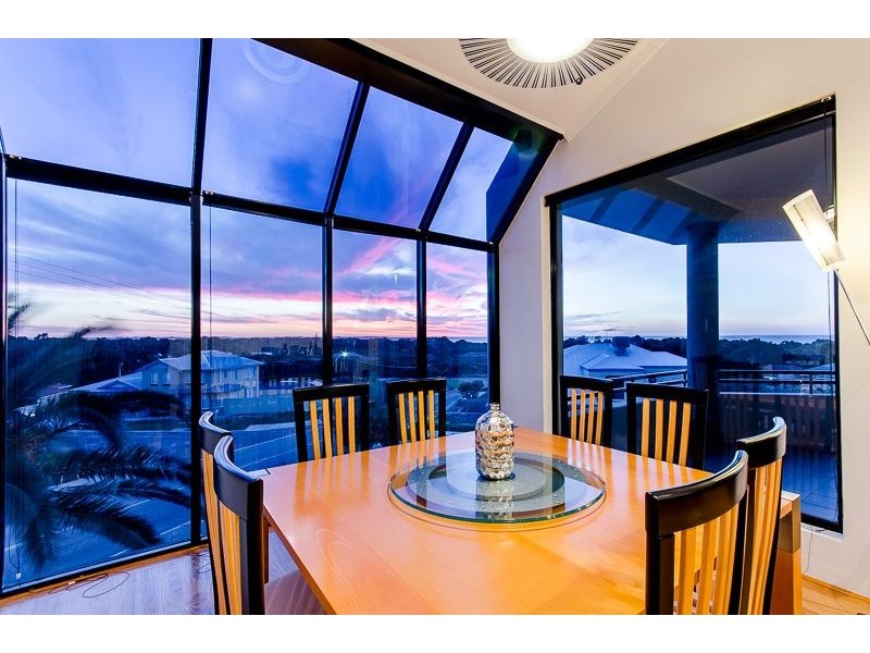 7 Mayor Road, Coogee WA 6166