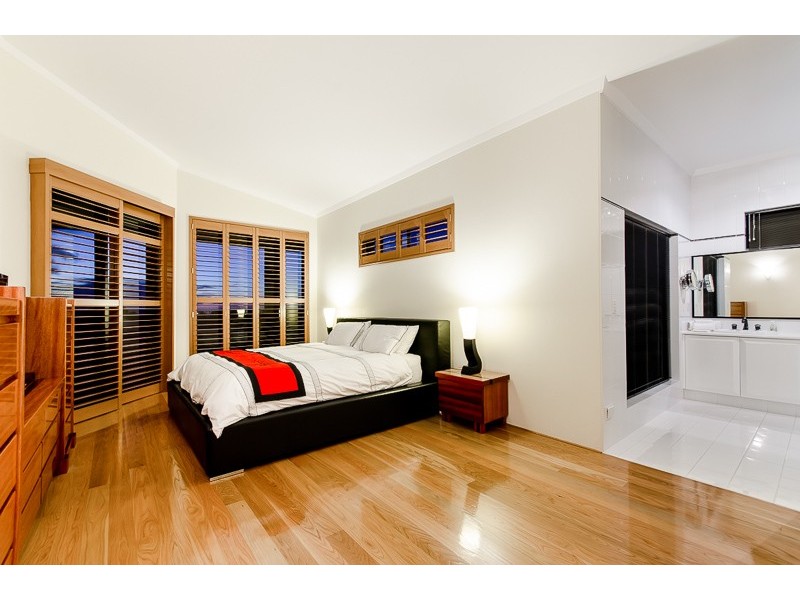 7 Mayor Road, Coogee WA 6166