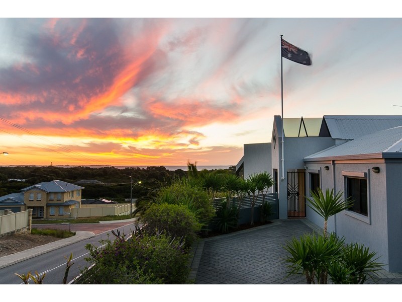 7 Mayor Road, Coogee WA 6166