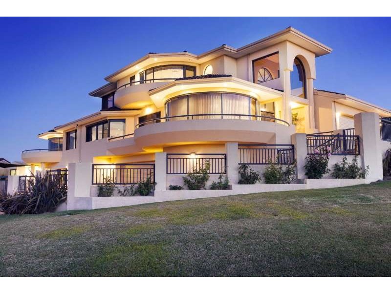 20 Longreach Parade, Coogee WA 6166