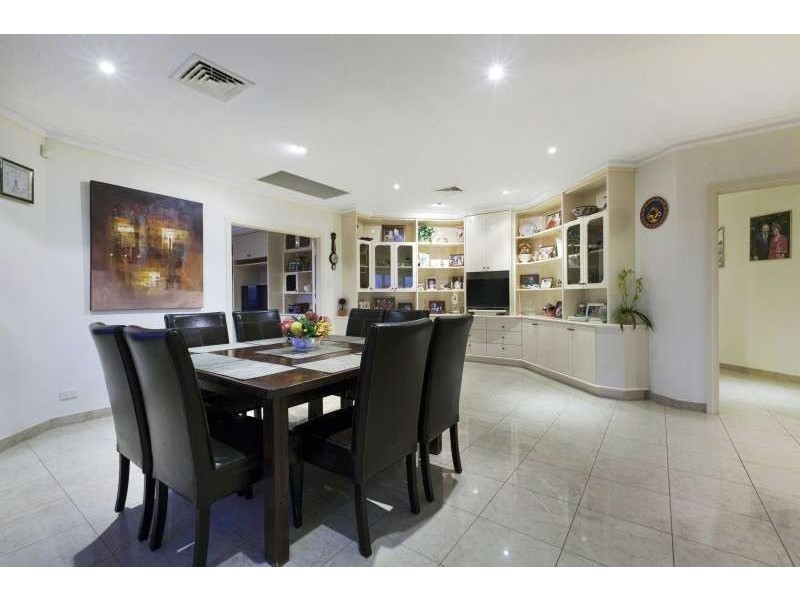 20 Longreach Parade, Coogee WA 6166