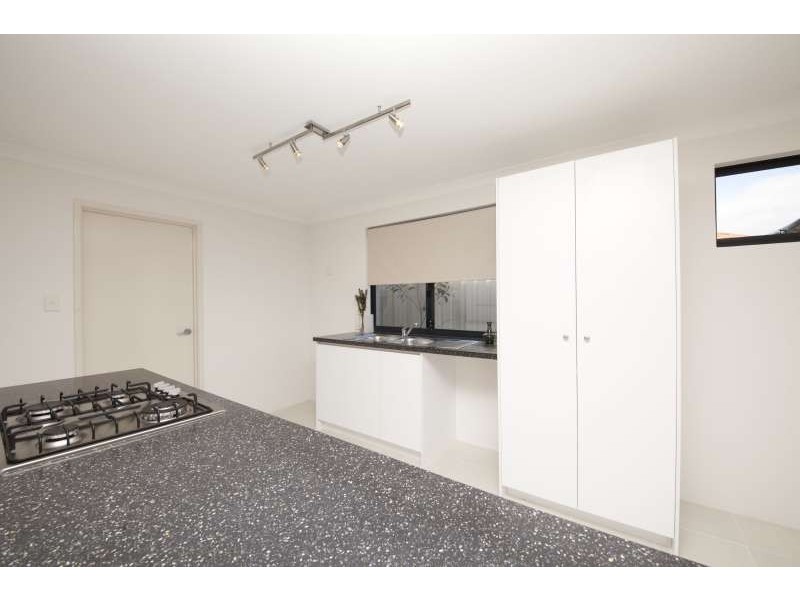 15 Purvis Street, Hamilton Hill WA 6163