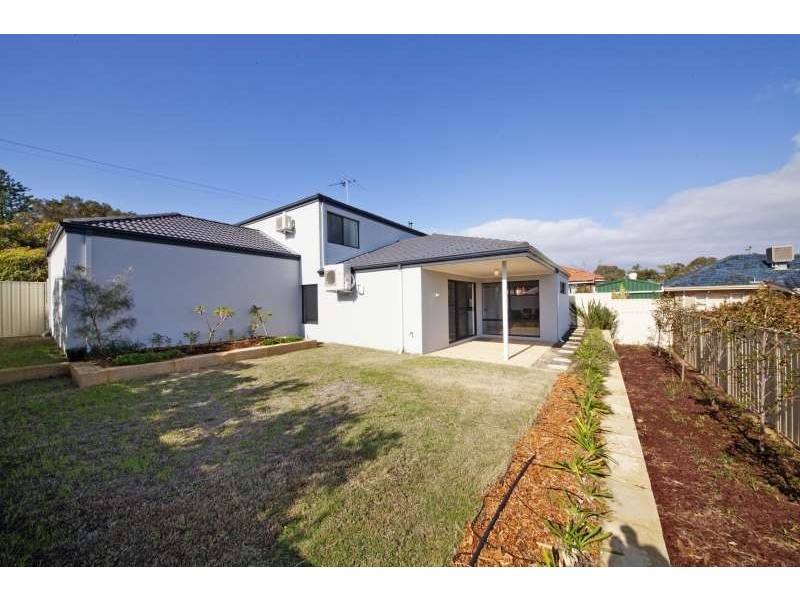 15 Purvis Street, Hamilton Hill WA 6163