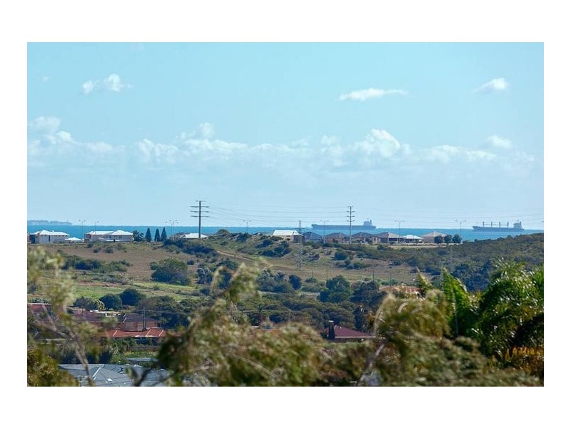 28 Huxley Place, Spearwood WA 6163