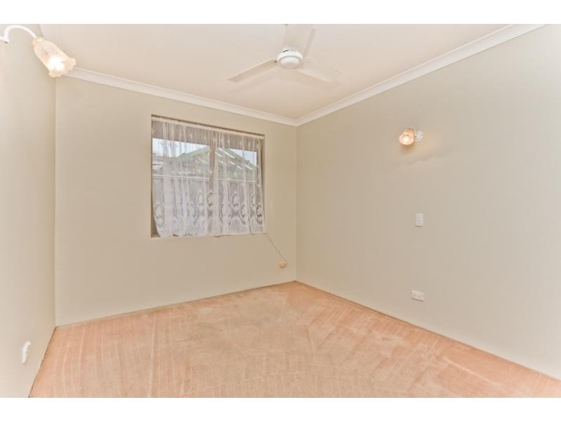 19 Maritime Tce, Coogee WA 6166