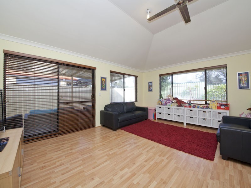 78 Forillion Avenue, Bibra Lake WA 6163