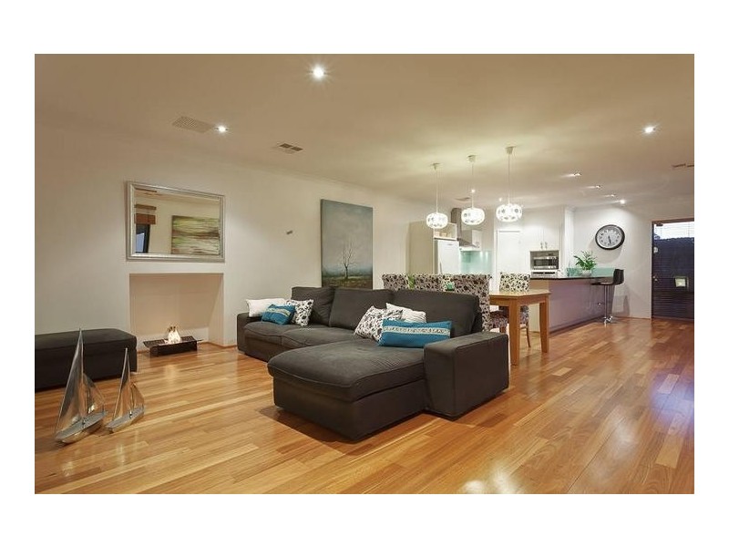 1 Yalgorup Lane, Munster WA 6166