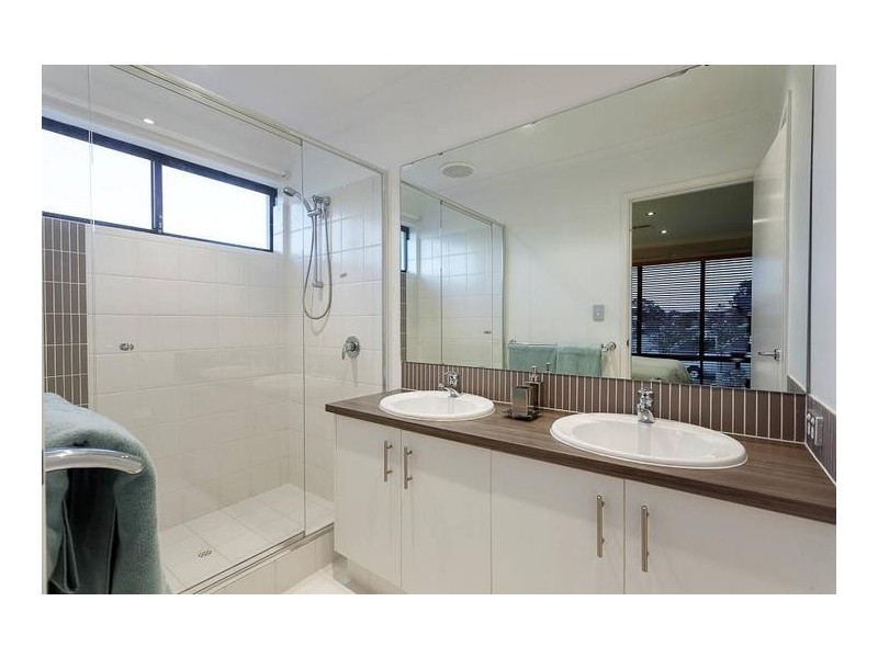 1 Yalgorup Lane, Munster WA 6166