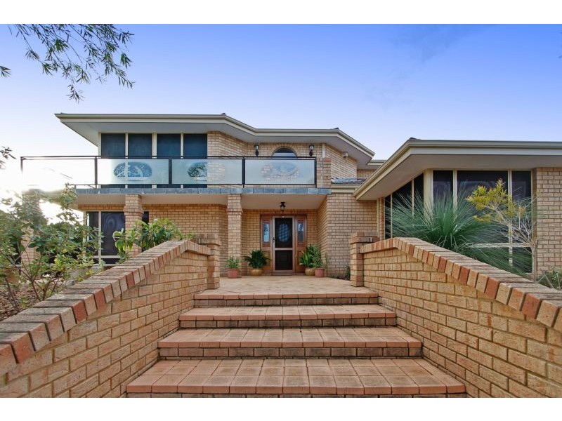 2 Korel Place, Coogee WA 6166