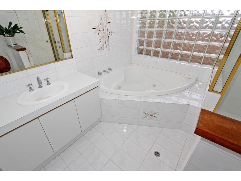 2 Korel Place, Coogee WA 6166