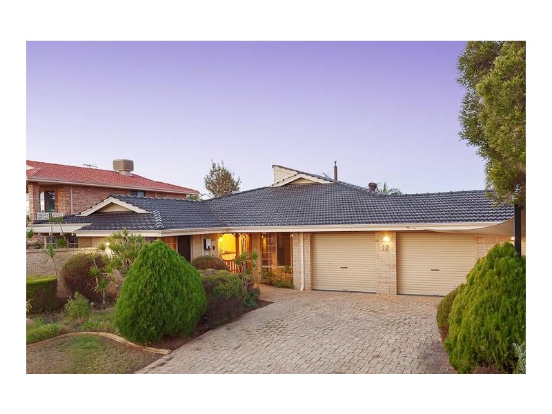 12 Kearsley Rise, Murdoch WA 6150